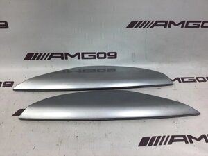 Декоративная накладка подлокотника Mercedes-Benz R-Class W251 M272.967 2006 (б/у)