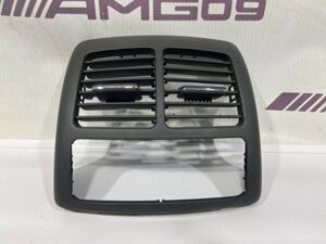 Дефлектор воздушный Mercedes-Benz E-Class W211 M113.967 2003 задн. (б/у)