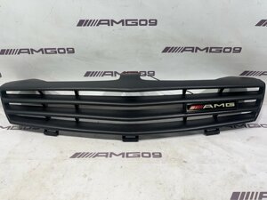 Решетка радиатора Mercedes-Benz Cls-Class C219 M113.990 2005 (б/у)