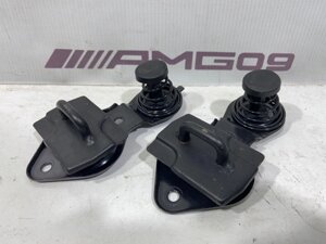 Петля замка капота Mercedes-Benz Cls-Class C219 M273.960 2008 (б/у)