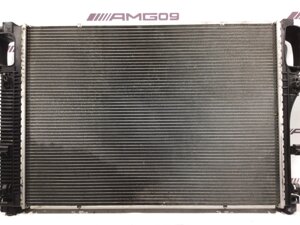 Радиатор охлаждения двигателя Mercedes-Benz S-Class W221 M272.974 2009 (б/у)