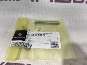 Штифт крепления успокоителя m272 m273 Mercedes-Benz