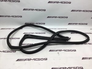 Уплотнительная резинка боковой двери Mercedes-Benz C-Class W203 M272.921 2006 задн. прав. (б/у)