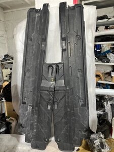 Защита днища кузова Mercedes-Benz C-Class W204 M271.950 2008 (б/у)