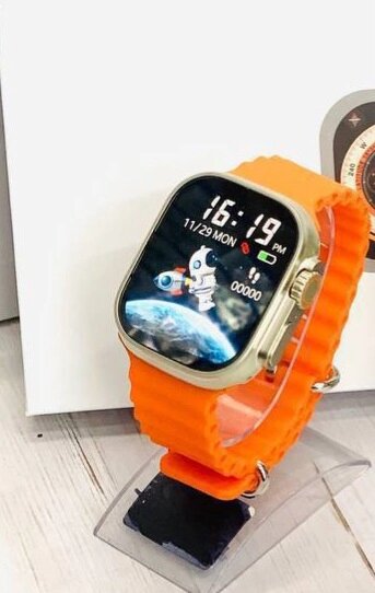 Часы  Apple  Watch 8 Ultra - сравнение