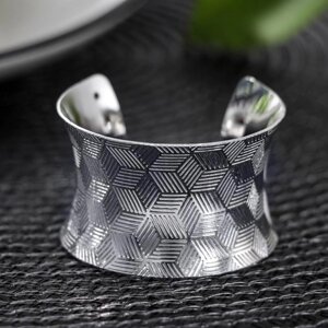 Кольцо для салфетки 'Грани'4x3,5 см, цвет серебряный