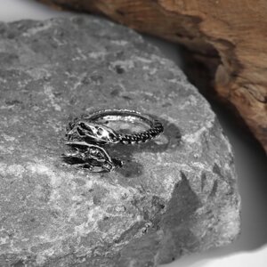 Кольцо 'Фафнир' дракон, цвет чернёное серебро, безразмерное