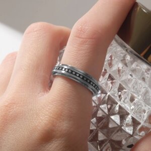 Кольцо 'Многоточие' крутящееся, цвет серебро, 16 размер