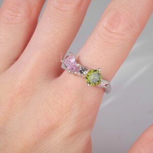 Кольцо 'Яркость' кристаллов, цвет розово-зелёный в серебре, безразмерное