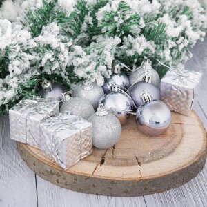 Набор украшений пластик 12 шт 'Подарок'9 шаров, 3 подарка) серебро