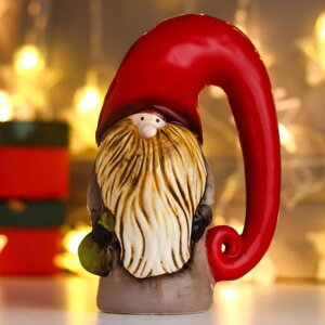 Сувенир керамика 'Дед Мороз, серый кафтан и красный колпак' 16,5х7,5х11 см