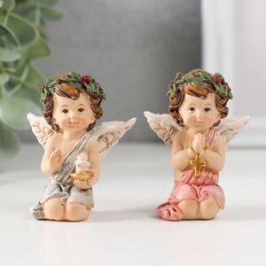 Сувенир полистоун 'Ангел с веночком со свечой/крестиком' МИКС 6х4,8х3,4 см