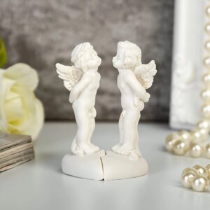 Сувенир полистоун 'Ангелочки поцелуй на сердце' набор 2 шт 6х4х3,5 см (комплект из 4 шт.)