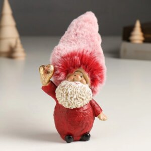 Сувенир полистоун 'Дедушка Мороз в красном наряде и меховом колпаке, с сердцем' 6х4х17 см
