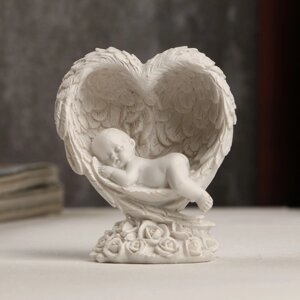 Сувенир полистоун 'Малыш спящий в сердце из крыльев' белый 7,8х6,8х4 см
