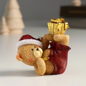 Сувенир полистоун 'Мишка в новогоднем колпаке с подарками, упражение берёзка' 7х4х7,5 см