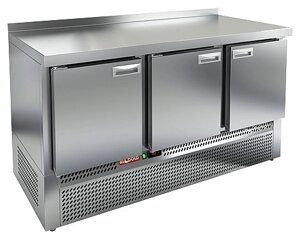 Стол морозильный HICOLD GNE 111/BT с бортом