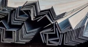 Уголок стальной 100х100x12 Ст3, равнополочный