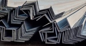 Уголок стальной 100х100x7 Ст3, равнополочный